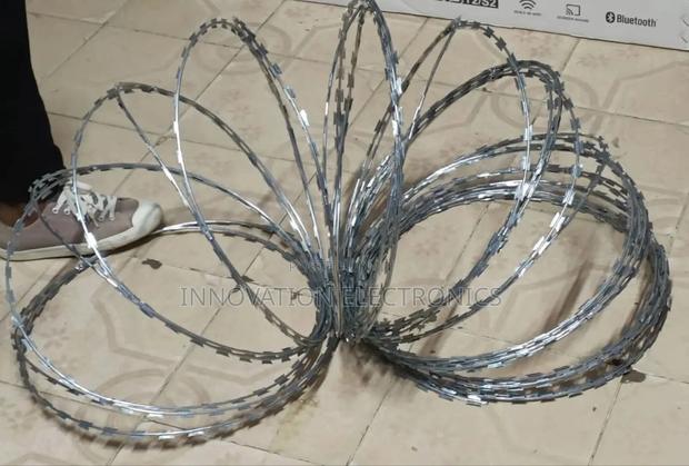 Double Galvanized Silver Razor Wire 450MM 10M