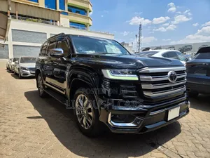Toyota Land Cruiser 2023 Black