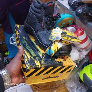 Safety Boots Size 37 to 45 1st Quality - thumbnail 2