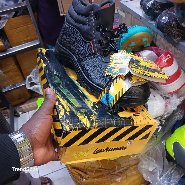 Safety Boots Size 37 to 45 1st Quality - thumbnail 3