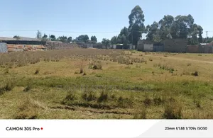 1/8 Plot Kimumu/Better With Title Ideal for Rental.