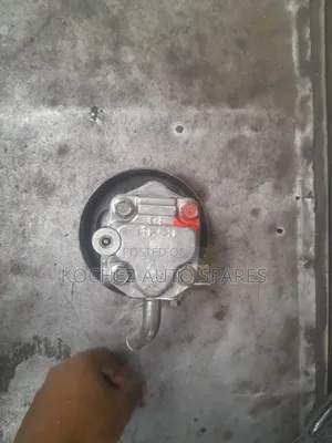 Mitsubishi L200 4d56 New Model 4n14 Power Steering Pump