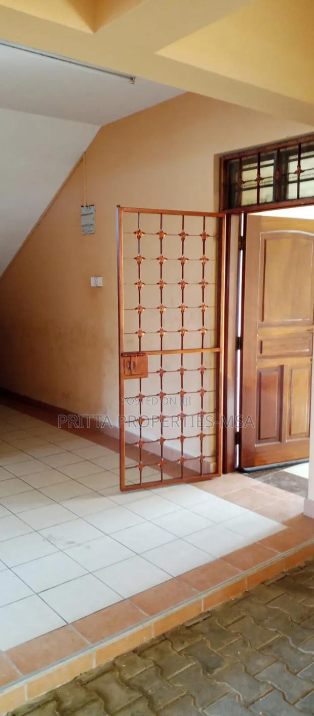 1bdrm Apartment in Nyali Customs for rent - thumbnail 3