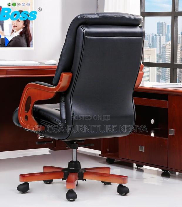 Office Chairs: Manager Ergonomic Executive Swivel Chair - main view
