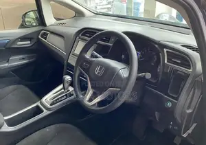 Honda Fit Shuttle 2017 Blue