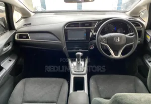 Honda Fit Shuttle 2017 Blue