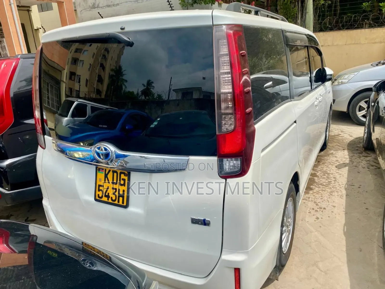 Toyota Voxy 2016 White