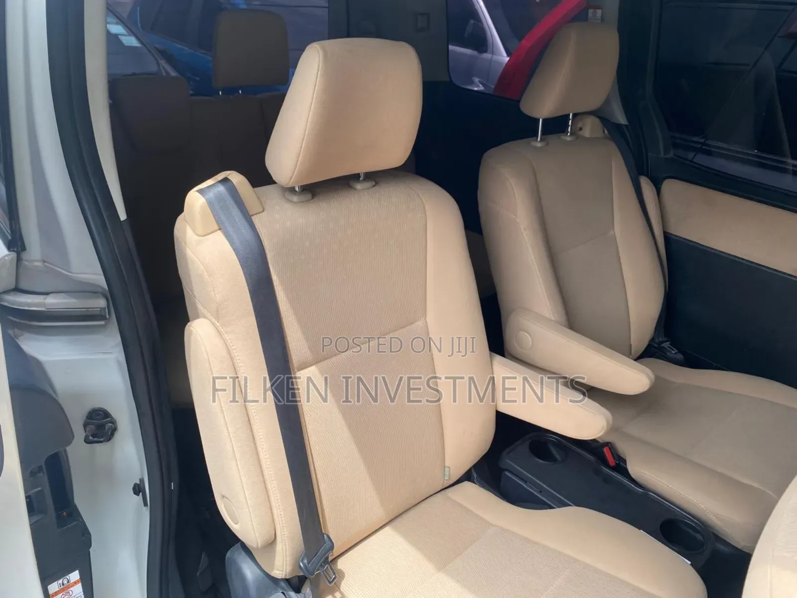 Toyota Voxy 2016 White