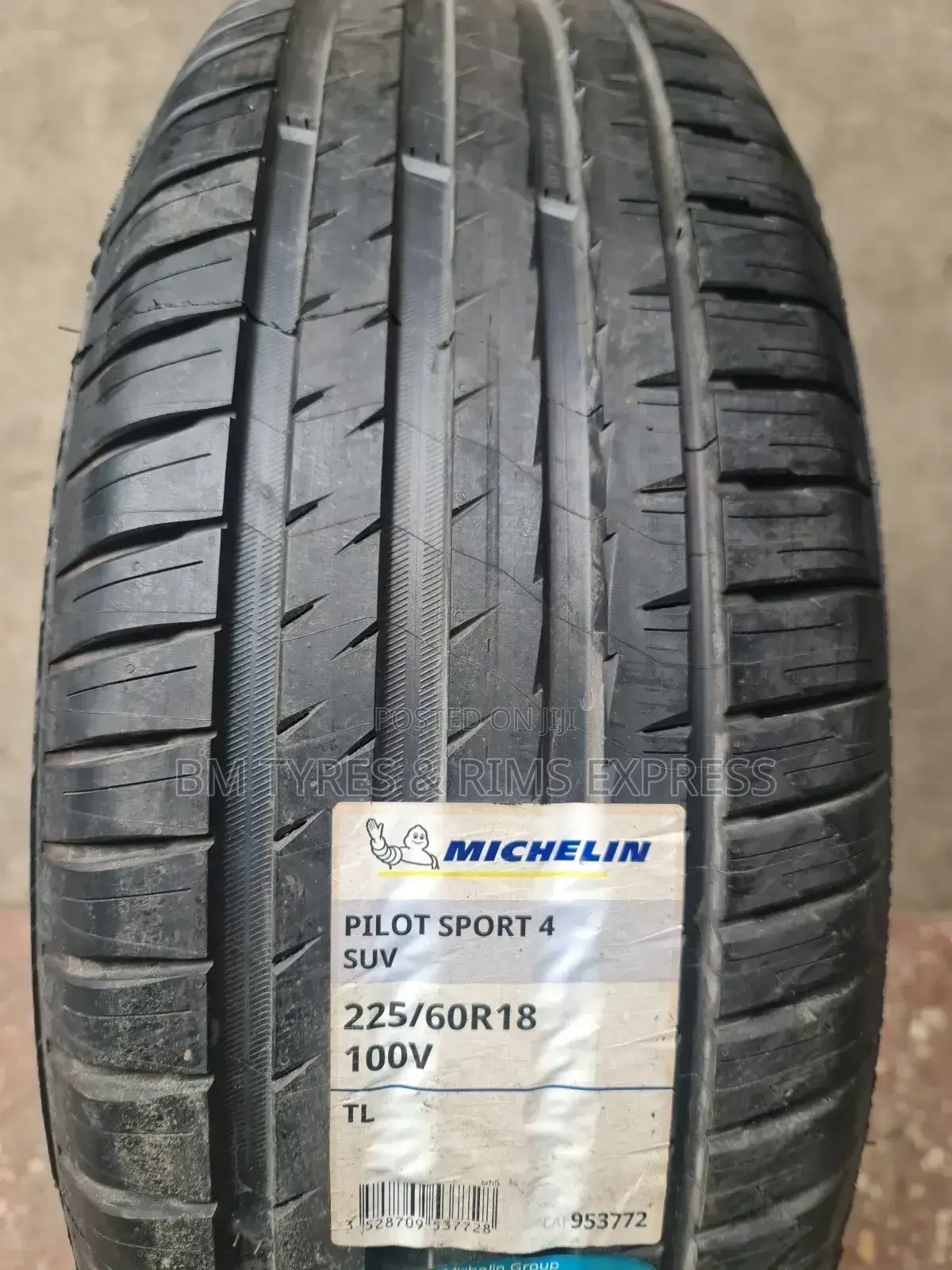 225 /60 R18 MICHELIN TYRES (New Technology)