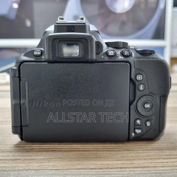 Nikon D5600 DSLR Camera - thumbnail 3