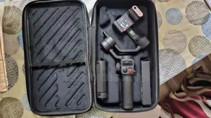 Hohem Isteady M6 Gimbal Stabilizer W/ AI Magnetic Fill Light