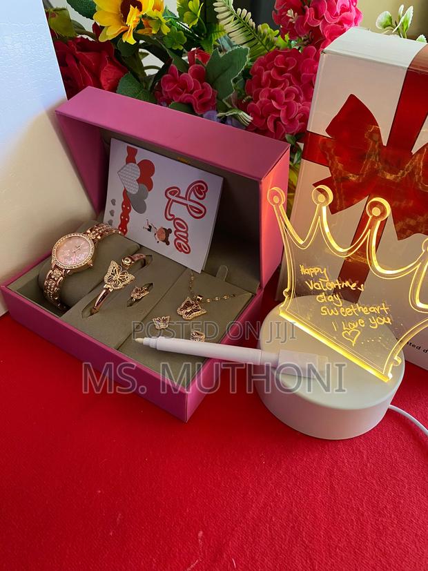  Beautiful VALENTINES / Birthday LADIES GIFT SET - main view