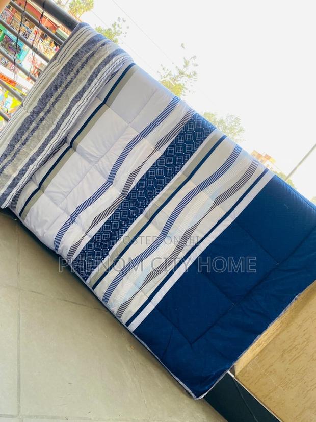 King Size Duvet Set Available Now - thumbnail 3