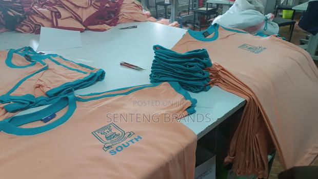 Round Neck T-Shirts Customised - thumbnail 4