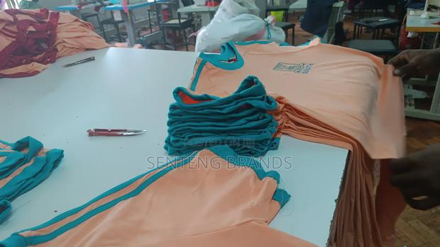 Round Neck T-Shirts Customised - thumbnail 5