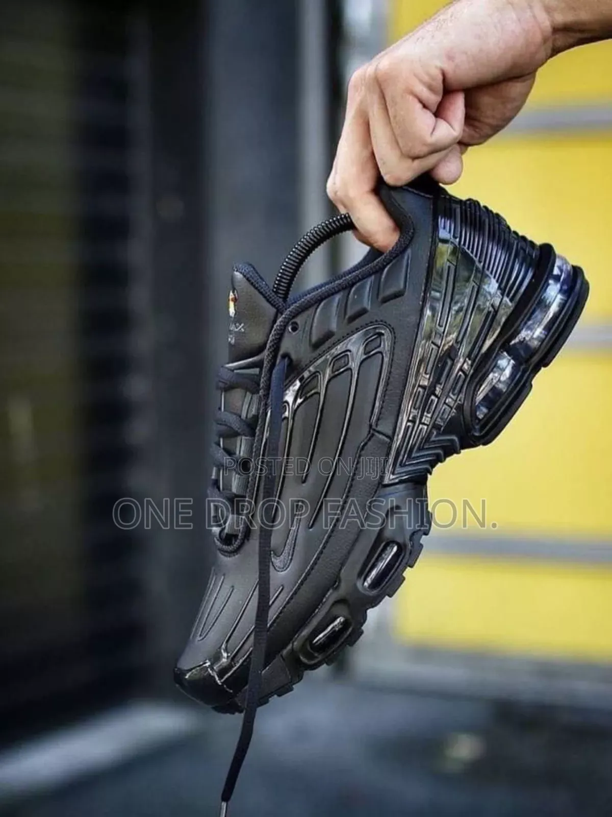 Nike TN Black Plus