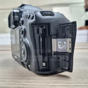 Canon Eos 5d Mark Iii DSLR Camera (Body Only)