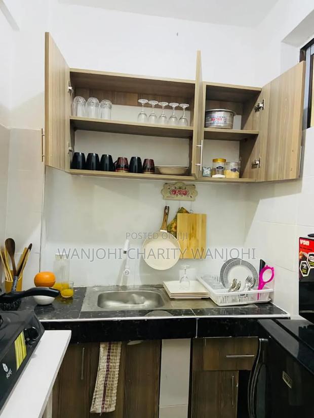 One Bedroom South B Airbnb - thumbnail 6