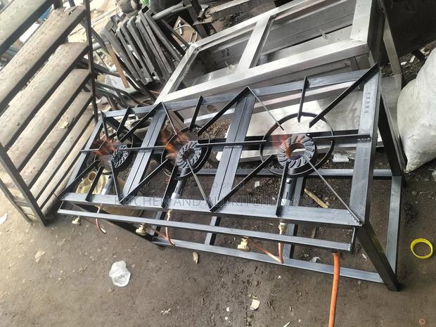 Mild Ssteel Cooker With a Blue Flame - main view