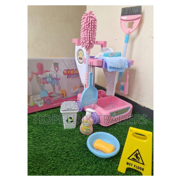 Cleaning Cart - main view