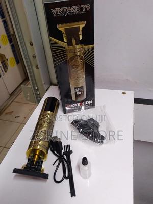 Vintage T9 Professional Trimmer Showing % Charge - thumbnail 2