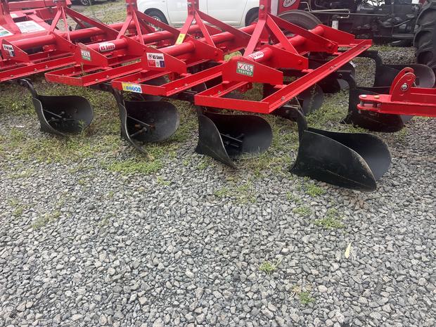 Bedmaker /Ridger Plough 3rows - thumbnail 3