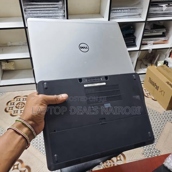 Laptop Dell Latitude 7440 8GB Intel Core I5 SSD 256GB - thumbnail 4