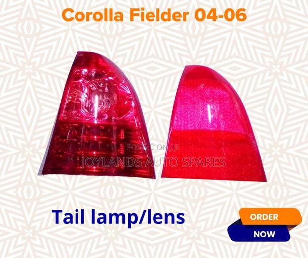 Corolla Fielder 04-06 Tail Lens