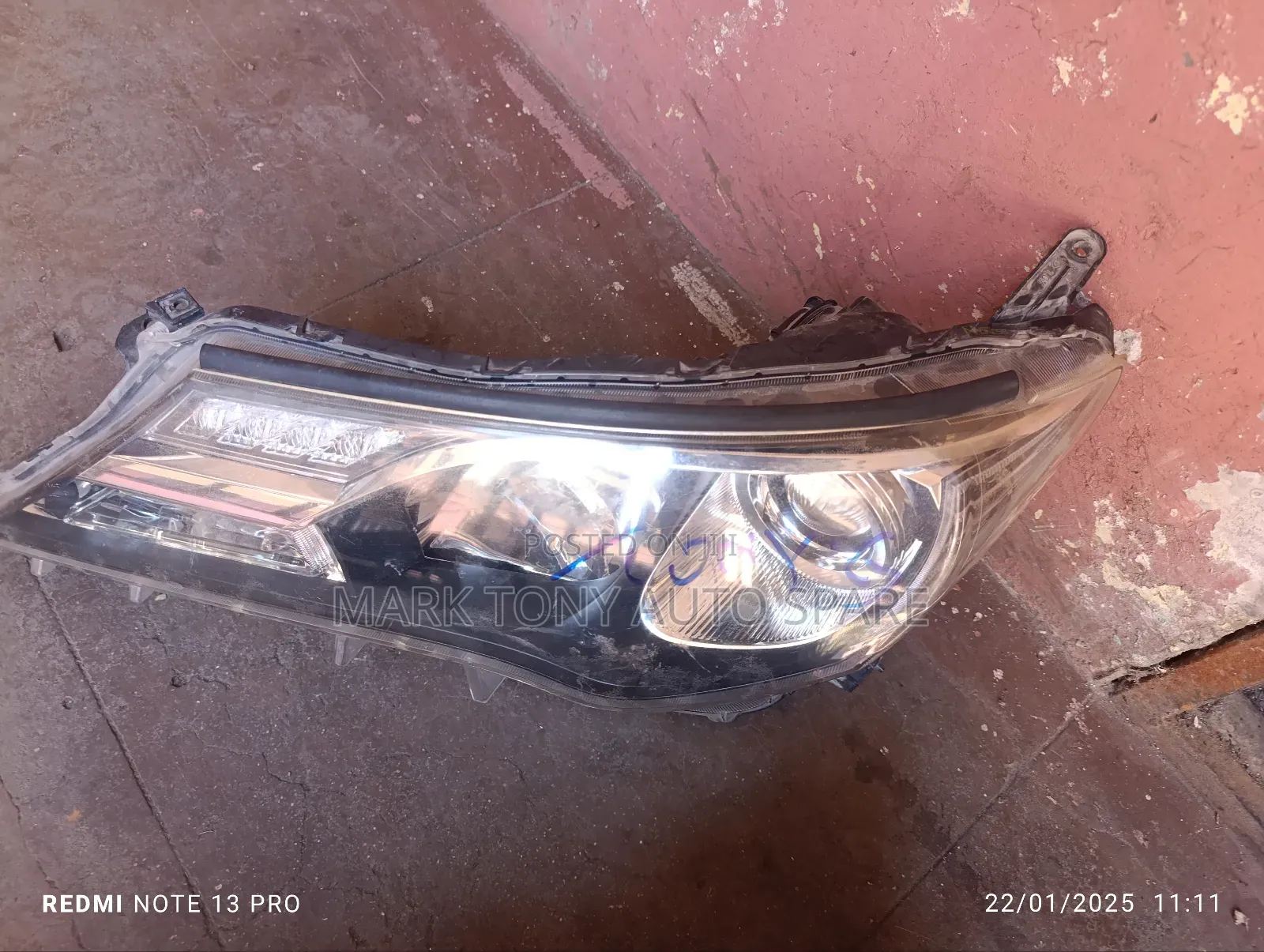 Rav 4 Head Light Non Zenon 2014 