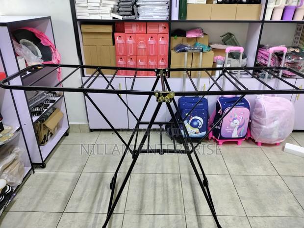 Black Movable Outdoor Drying Rack 1.7m (With Wheels) - thumbnail 2