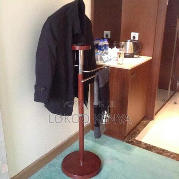 Office Hanger: Mahogany Executive Coat Hanger