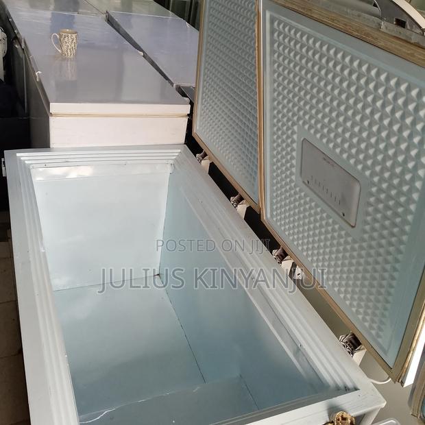 400L Chest Freezer - thumbnail 3