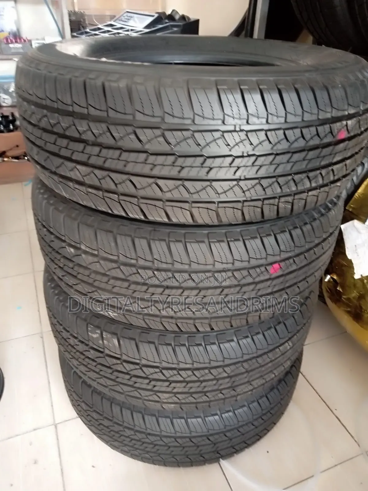 265/65r17 Michelin Tyres Slightly Used