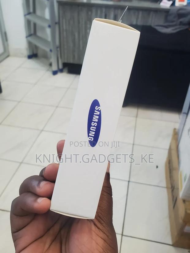 Samsung 65watts Adapter . - thumbnail 2