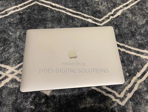 Laptop Apple MacBook Pro 2017 16GB Intel Core I7 SSD 256GB - main view