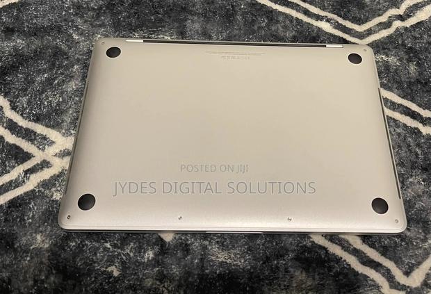 Laptop Apple MacBook Pro 2017 16GB Intel Core I7 SSD 256GB - thumbnail 3