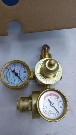 Male- Fitting Argon Regulator - thumbnail 2