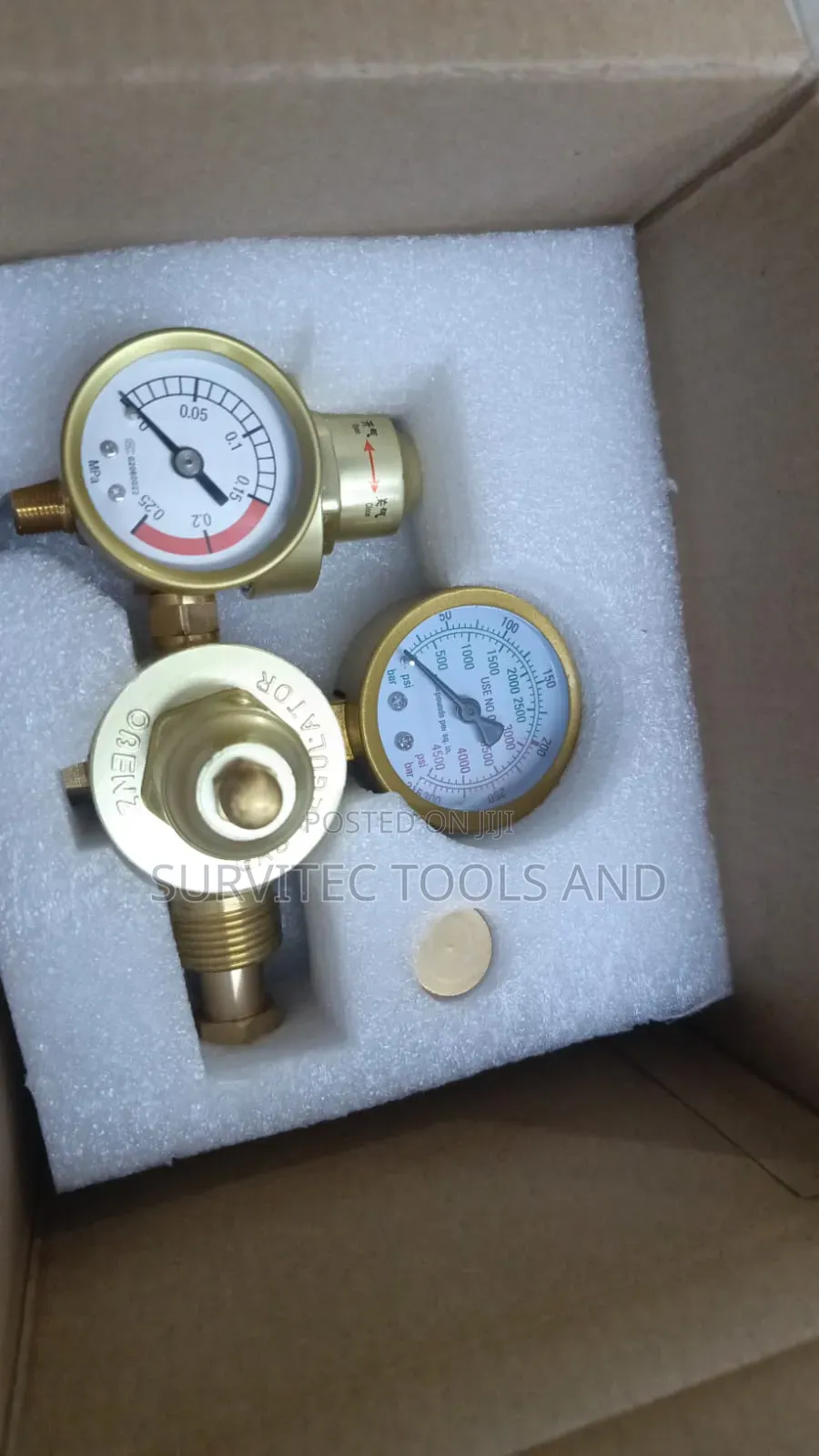 Male- Fitting Argon Regulator