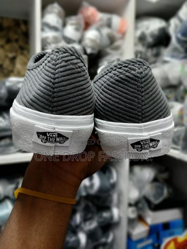 Quality Casual Condry - thumbnail 3