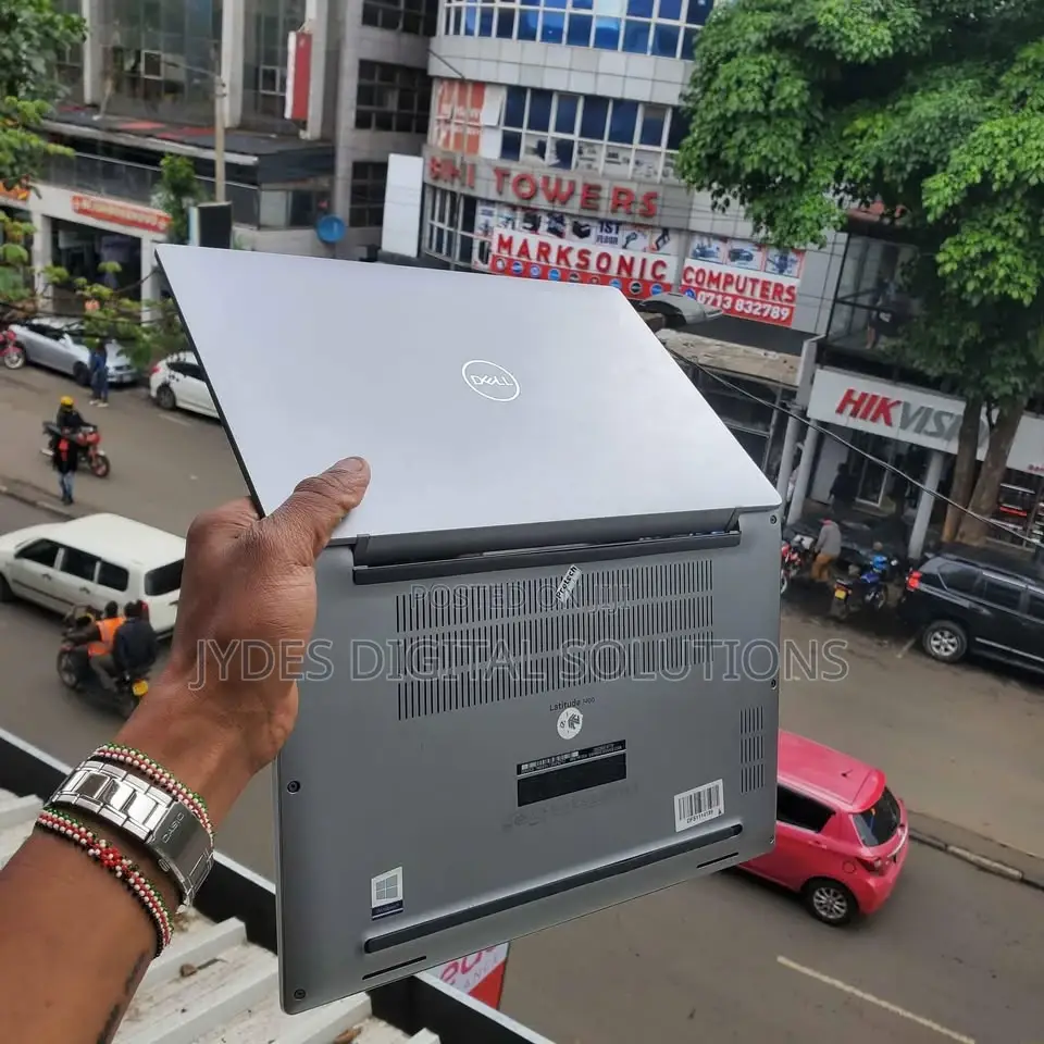 Laptop Dell Latitude 7400 8GB Intel Core i7 SSD 256GB