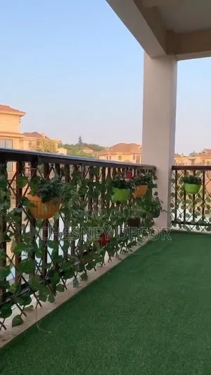 Faux Hedges