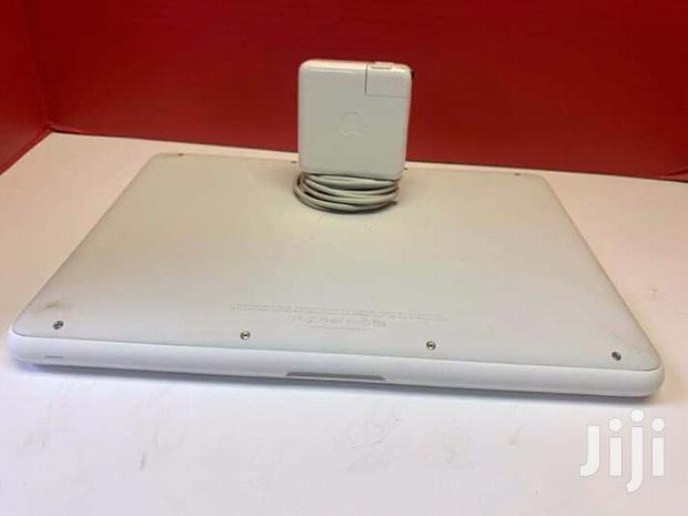 Laptop Apple MacBook 4GB Intel Core 2 Duo HDD 500GB - thumbnail 2