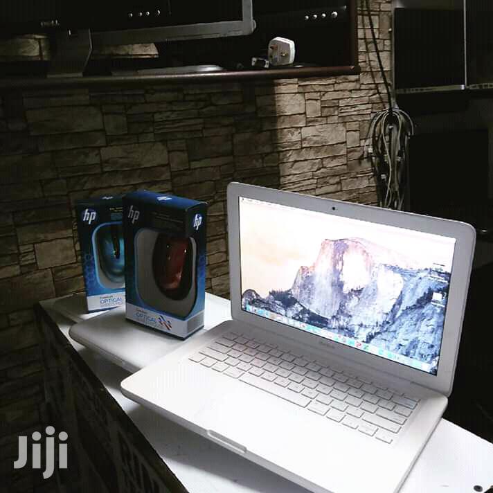 Laptop Apple MacBook 4GB Intel Core 2 Duo HDD 500GB
