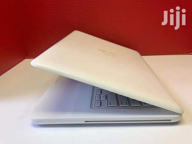 Laptop Apple MacBook 4GB Intel Core 2 Duo HDD 500GB - thumbnail 4