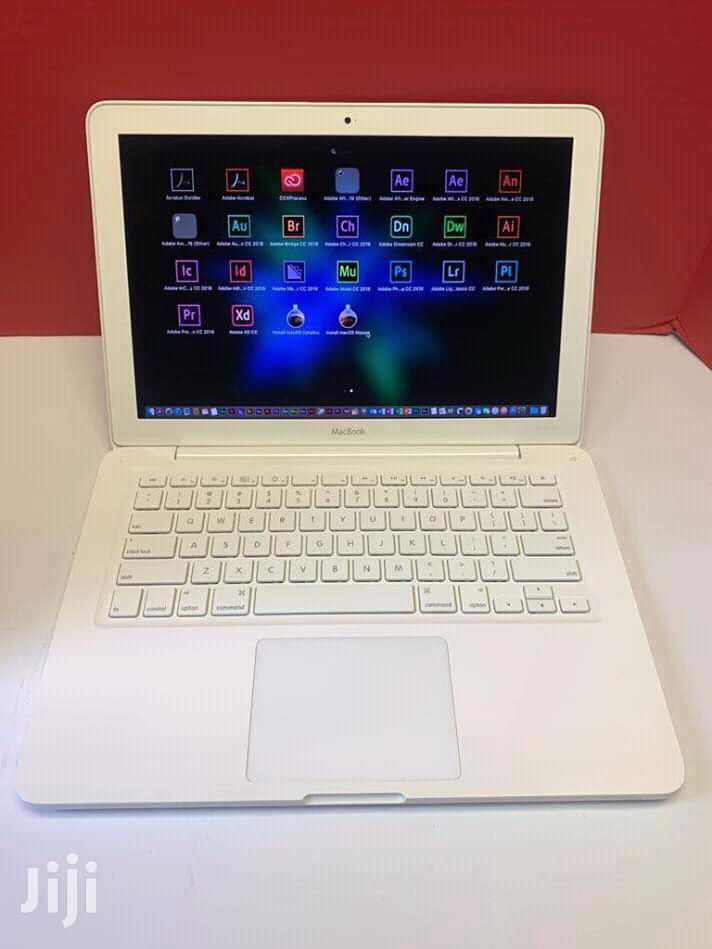 Laptop Apple MacBook 4GB Intel Core 2 Duo HDD 500GB