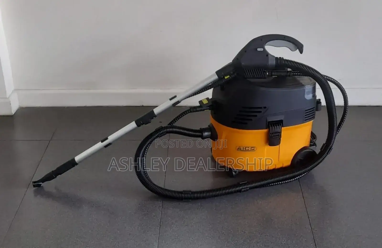 Steam Vacuum Cleaner