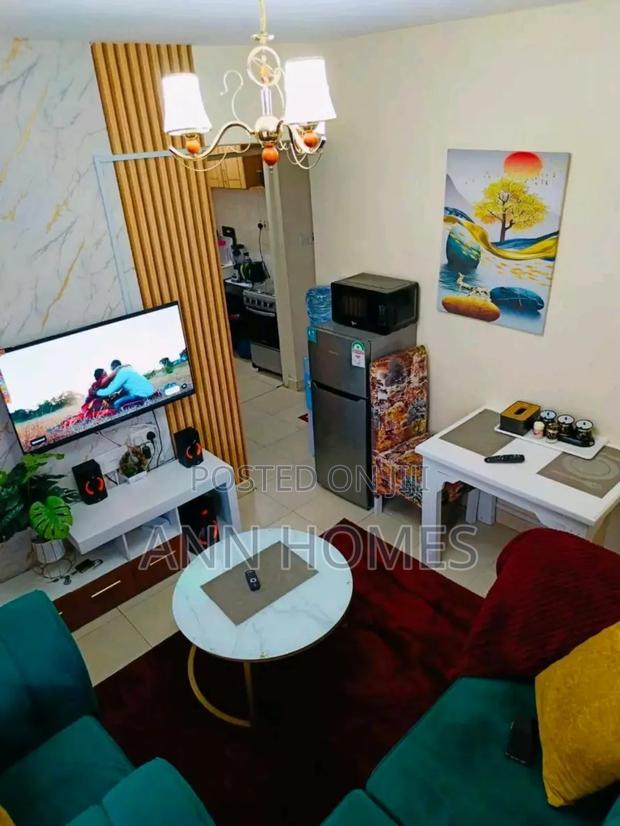 South B One Bedroom - thumbnail 4