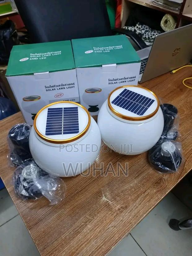 2 Pieces Automatic Solar Gate Lights With Photo Sensor - thumbnail 2
