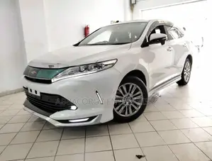 Toyota Harrier 2.0 4WD 2018 White