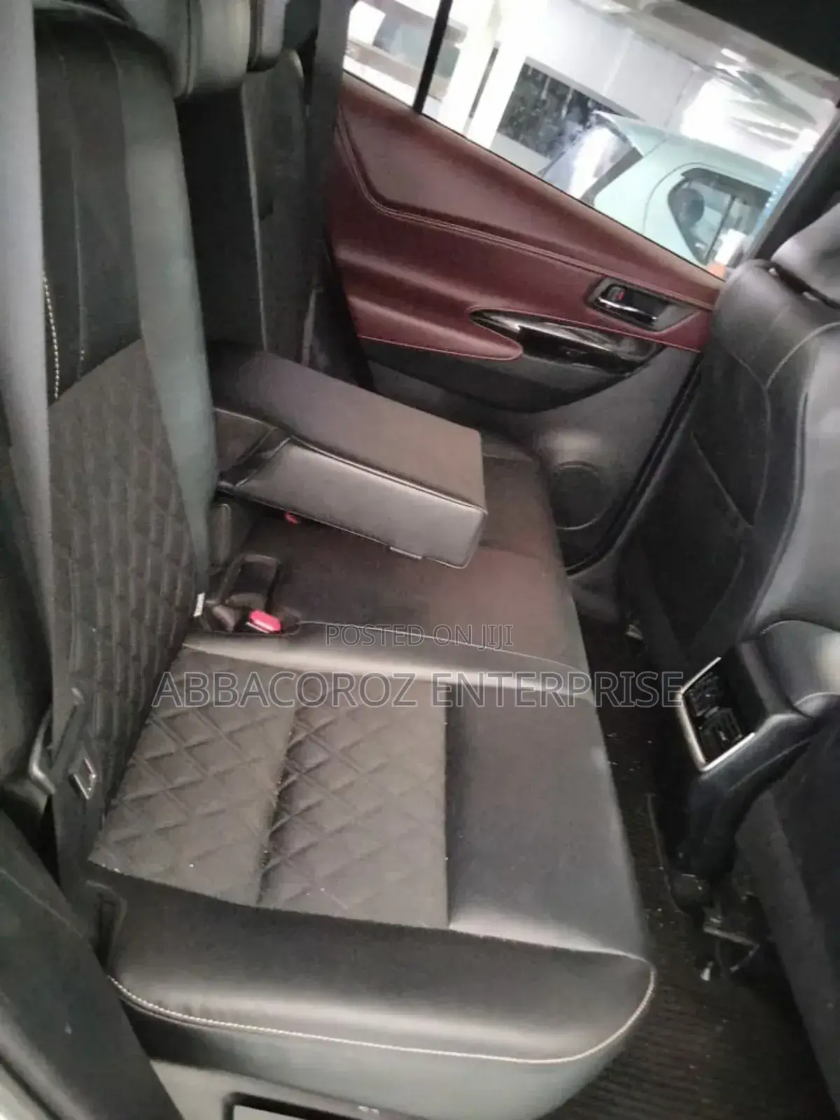 Toyota Harrier 2.0 4WD 2018 White